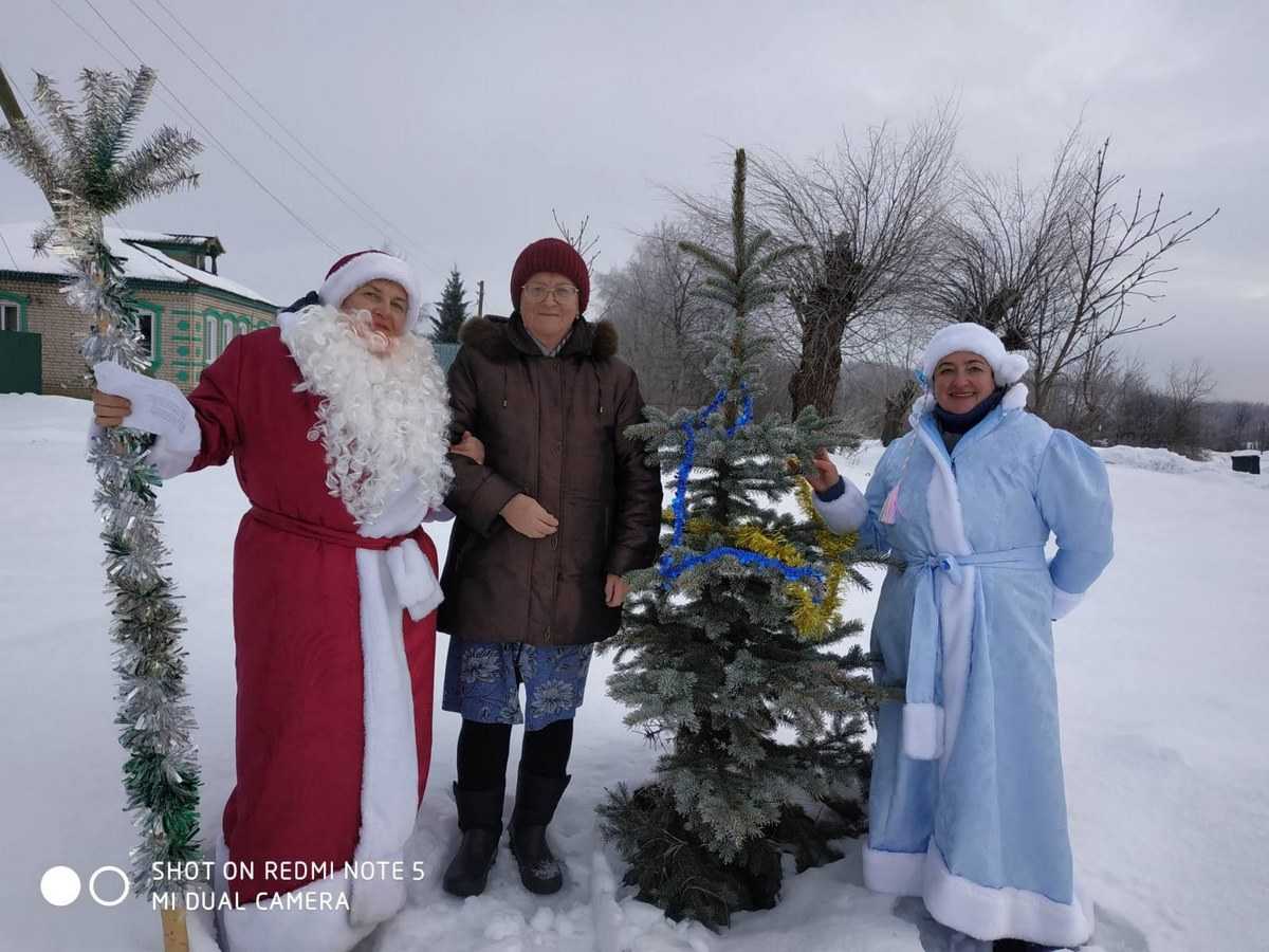 Новогоднее поздравление принимали жители села Панино